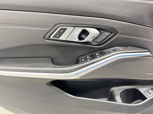 Used 2023 BMW M3 Competition w/ Parking Assistance Package image 16