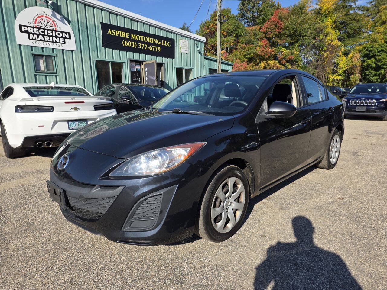 Used 2011 MAZDA MAZDA3 i Sport FWD image 2