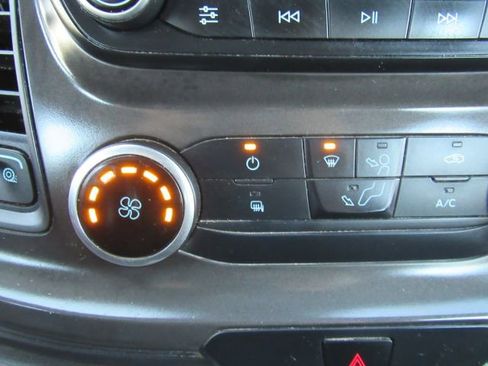 Used 2020 Ford Transit 350 XLT image 41