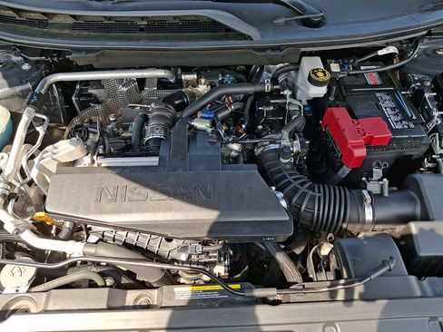 Used 2024 Nissan Rogue S AWD/4WD image 27