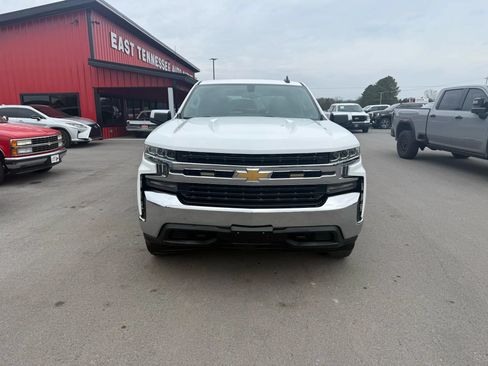 Used 2019 Chevrolet Silverado 1500 LT w/ Z71 Off-Road Package AWD/4WD image 6