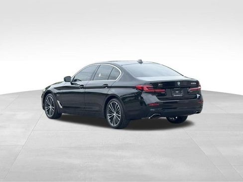 Certified 2023 BMW 530e xDrive w/ Premium Package AWD/4WD image 5