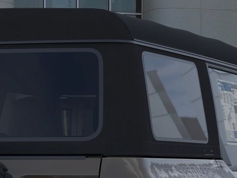New 2025 Ford Bronco 4-Door w/ Sasquatch Package AWD/4WD image 25