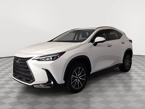Used 2025 Lexus NX 250 FWD w/ Accessory Package (K3) image 4