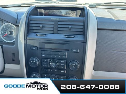Used 2011 Ford Escape XLS w/ 101A Rapid Spec Order Code image 5