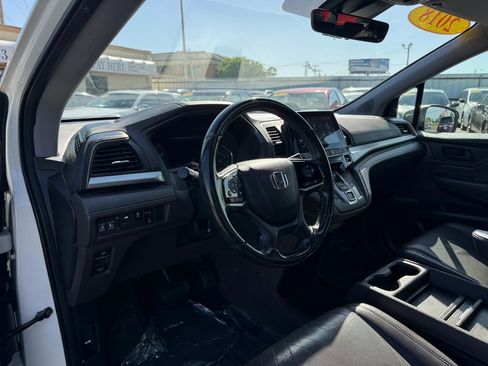 Used 2018 Honda Odyssey EX-L image 25