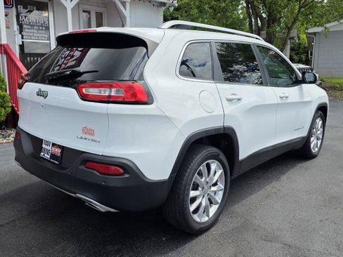 Used 2015 Jeep Cherokee Limited w/ Luxury Group FWD image 5