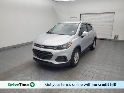 Used 2020 Chevrolet Trax LS w/ Tint and Cruise Package FWD image 1