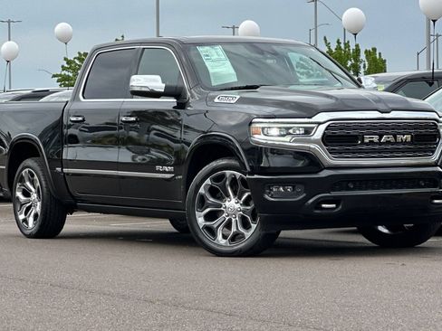 Used 2022 RAM 1500 Limited w/ Body-Colour Bumper Group AWD/4WD image 2