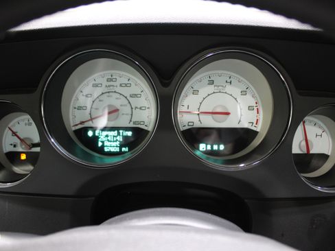 Used 2013 Dodge Challenger R/T Plus image 12