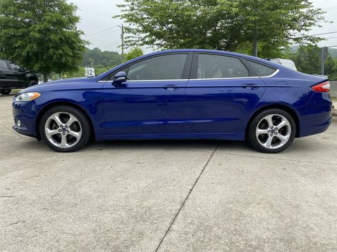 Used 2014 Ford Fusion SE w/ Equipment Group 201A FWD image 3