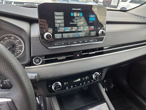 Used 2022 Mitsubishi Outlander SE AWD/4WD image 24