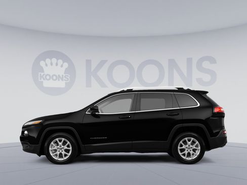 Used 2015 Jeep Cherokee Latitude w/ Cold Weather Group image 2