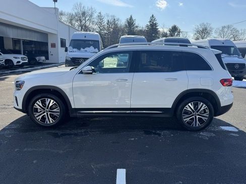 Used 2026 Mercedes-Benz GLB 250 4MATIC image 6