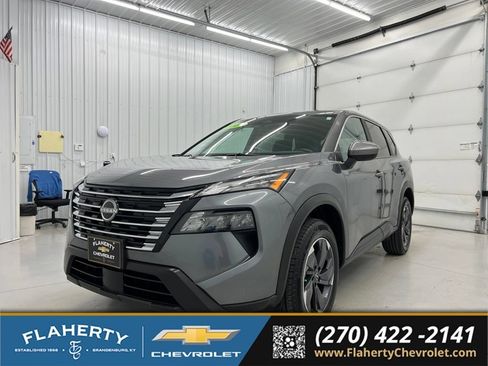 Used 2025 Nissan Rogue SV FWD image 6