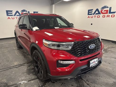 Used 2022 Ford Explorer ST w/ Equipment Group 401A image 2