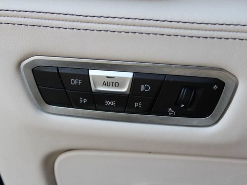 Used 2021 BMW X5 M w/ Competition Package AWD/4WD image 26