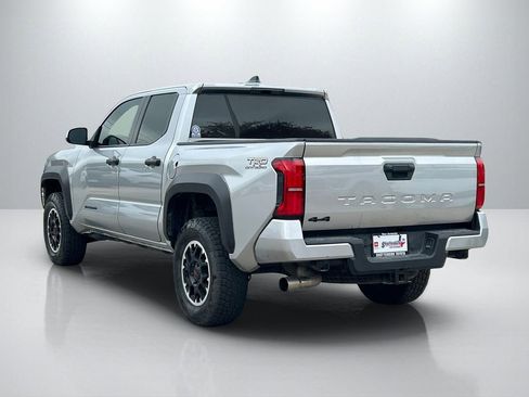 Used 2024 Toyota Tacoma TRD Off-Road image 7