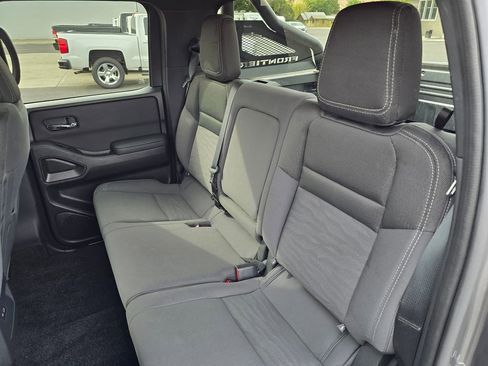 Used 2023 Nissan Frontier SV w/ Midnight Edition Package image 19