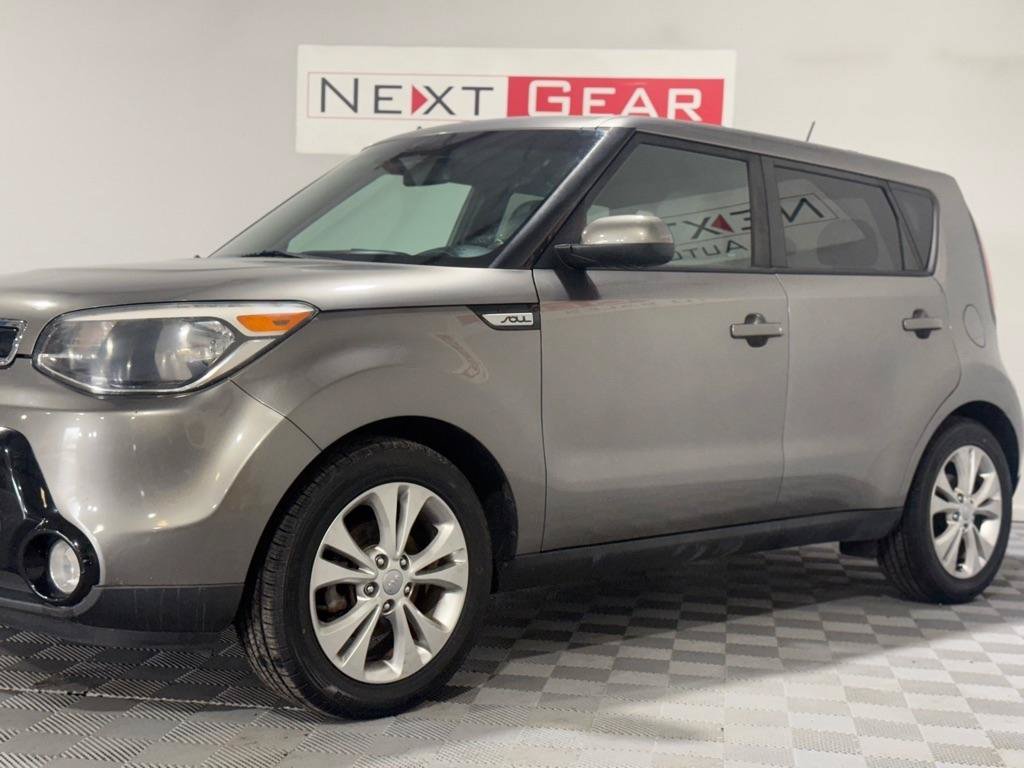 Used 2016 Kia Soul + FWD image 5