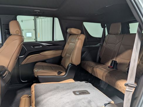 Used 2023 Cadillac Escalade Sport image 19