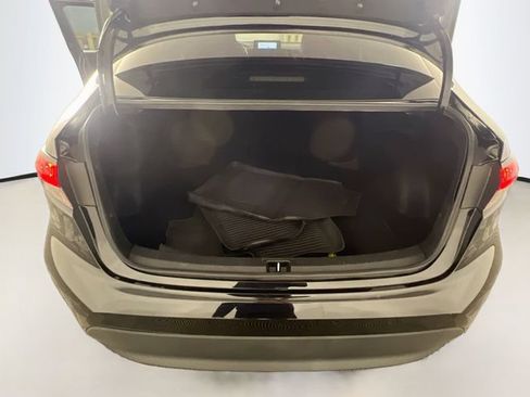 Used 2023 Toyota Corolla LE FWD image 29