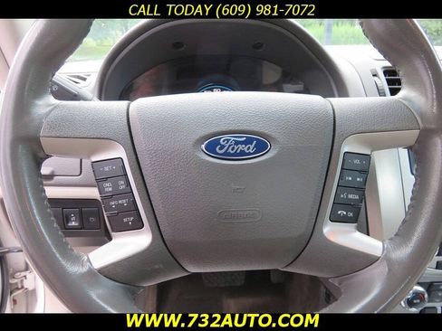 Used 2012 Ford Fusion Hybrid FWD image 22