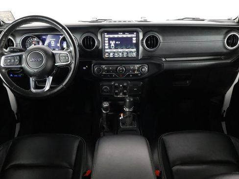 Used 2023 Jeep Wrangler Unlimited Sahara w/ Cold Weather Group AWD/4WD image 13