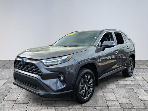Used 2024 Toyota RAV4 XLE Premium image 3