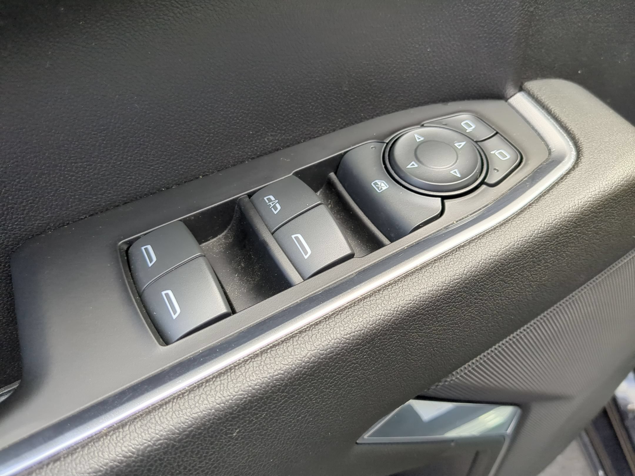 Certified 2023 Chevrolet Silverado 1500 LT AWD/4WD image 21