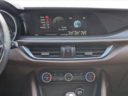 Used 2018 Alfa Romeo Stelvio Ti image 14