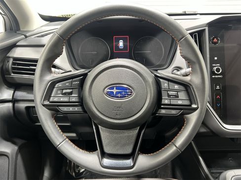 Certified 2025 Subaru Crosstrek 2.5i Limited w/ Crosstrek Mirror Package image 14