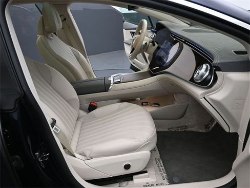 Used 2022 Mercedes-Benz EQS 580 4MATIC Sedan image 15