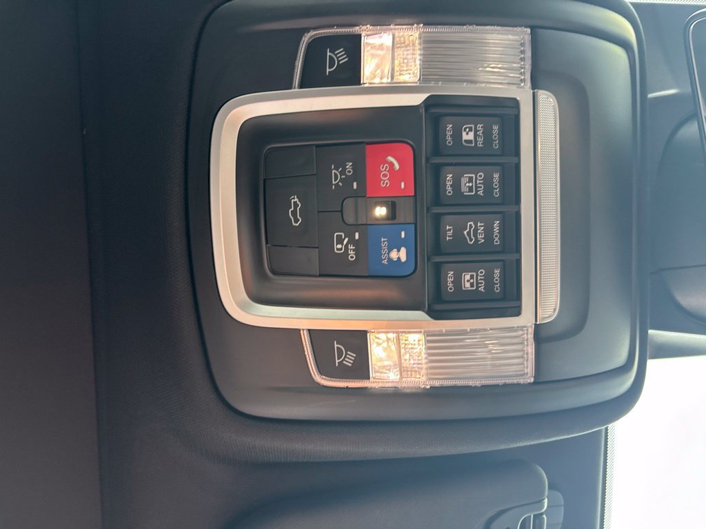 Used 2023 RAM 1500 Limited w/ Body Color Bumper Group AWD/4WD image 23