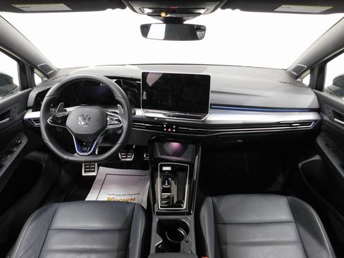 Used 2025 Volkswagen Golf image 42