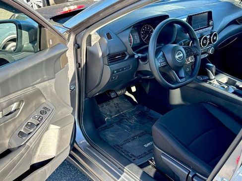 Certified 2025 Nissan Sentra S image 9