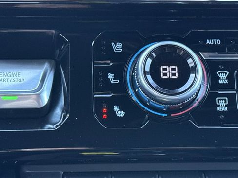 Used 2024 GMC Sierra 2500 AT4 w/ AT4 Premium Plus Package image 21