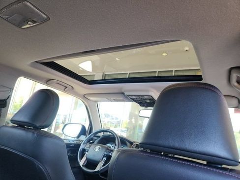 Certified 2023 Toyota 4Runner TRD Off-Road Premium w/ Moonroof Package AWD/4WD image 27