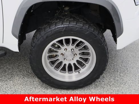 Used 2023 Toyota Tundra Limited image 5