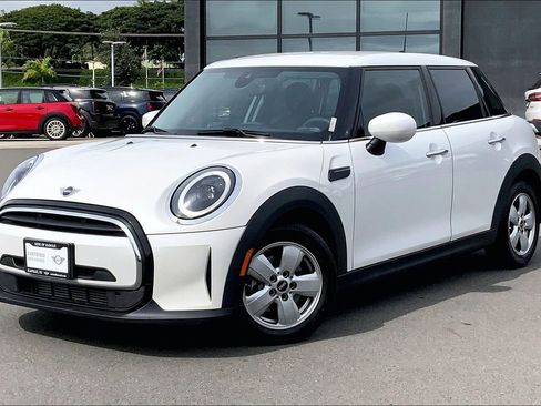 Certified 2024 MINI Cooper 4-Door Hardtop image 3