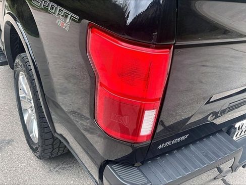 Used 2019 Ford F150 Lariat w/ Equipment Group 502A Luxury AWD/4WD image 24
