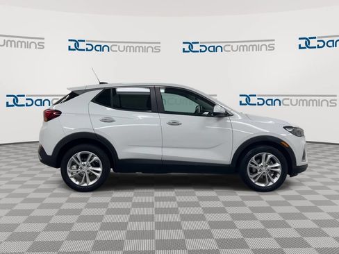 Used 2023 Buick Encore GX Preferred w/ Cold Weather Comfort Package FWD image 9