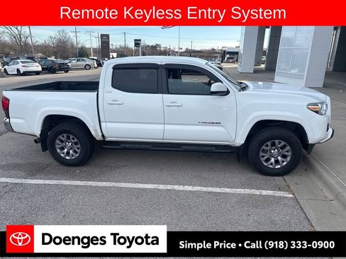 Used 2019 Toyota Tacoma SR5 image 7