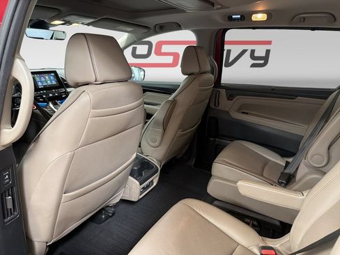 Used 2022 Honda Odyssey Elite image 16