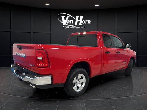 Used 2025 RAM 1500 Big Horn AWD/4WD image 7