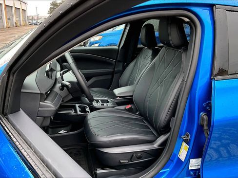 Certified 2025 Ford Mustang Mach-E Select w/ Interior Protection Package image 7