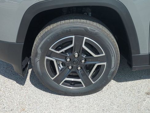 New 2026 Jeep Cherokee Laredo AWD/4WD image 11