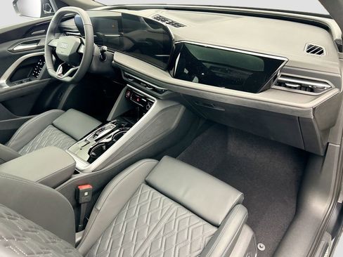 New 2025 Audi SQ5 Premium Plus image 16