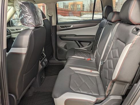 New 2026 Volkswagen Atlas Peak Edition image 23