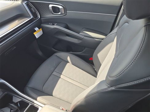 New 2026 Kia Sorento EX image 16